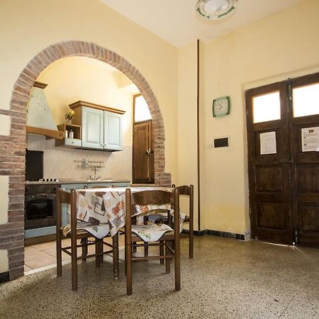 La Locanda Del Minatore La Pesta Екстер'єр фото